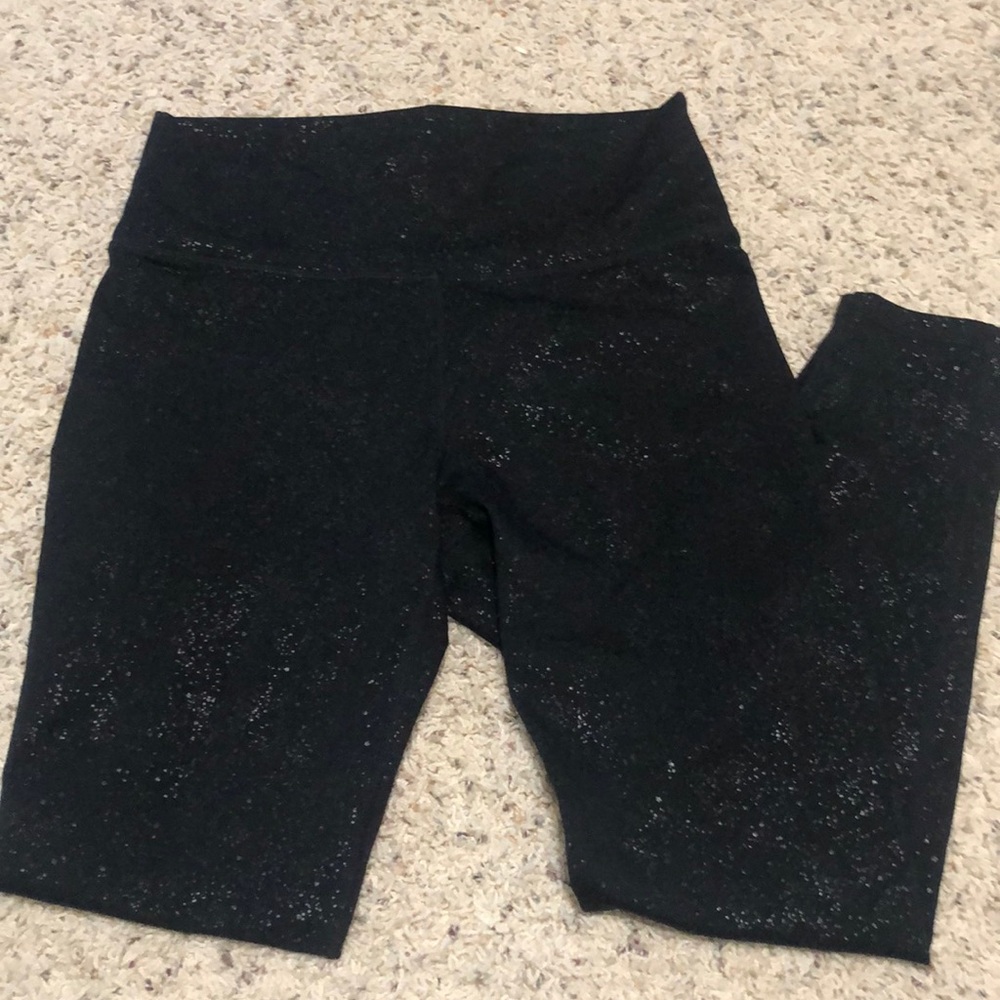 Fabletics Sparkly High Waisted 7/8 Leggings